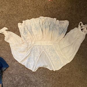 American Eagle shirt